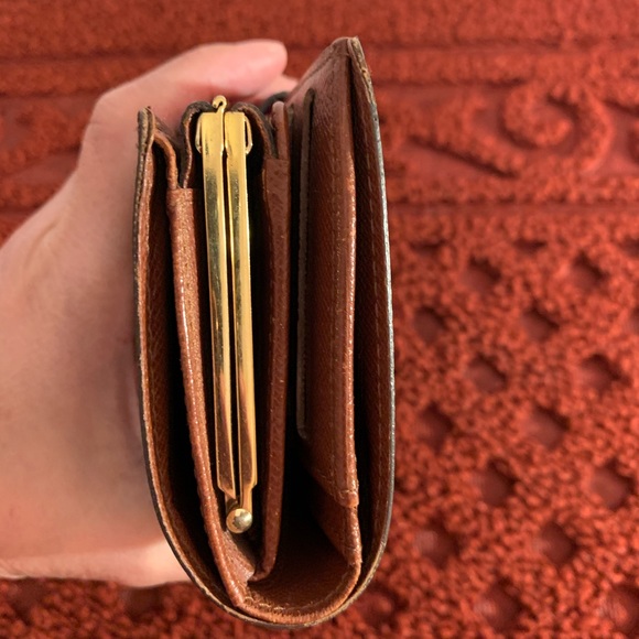 Authentic LV monogram Short coin wallet - Picture 4 of 16